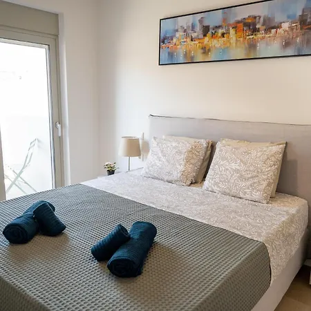 Elegant And Cozy Flat Near Pagrati Region