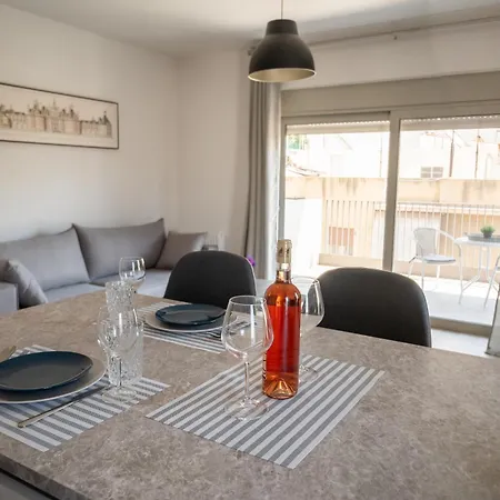 Elegant And Cozy Flat Near Pagrati Region Apartment